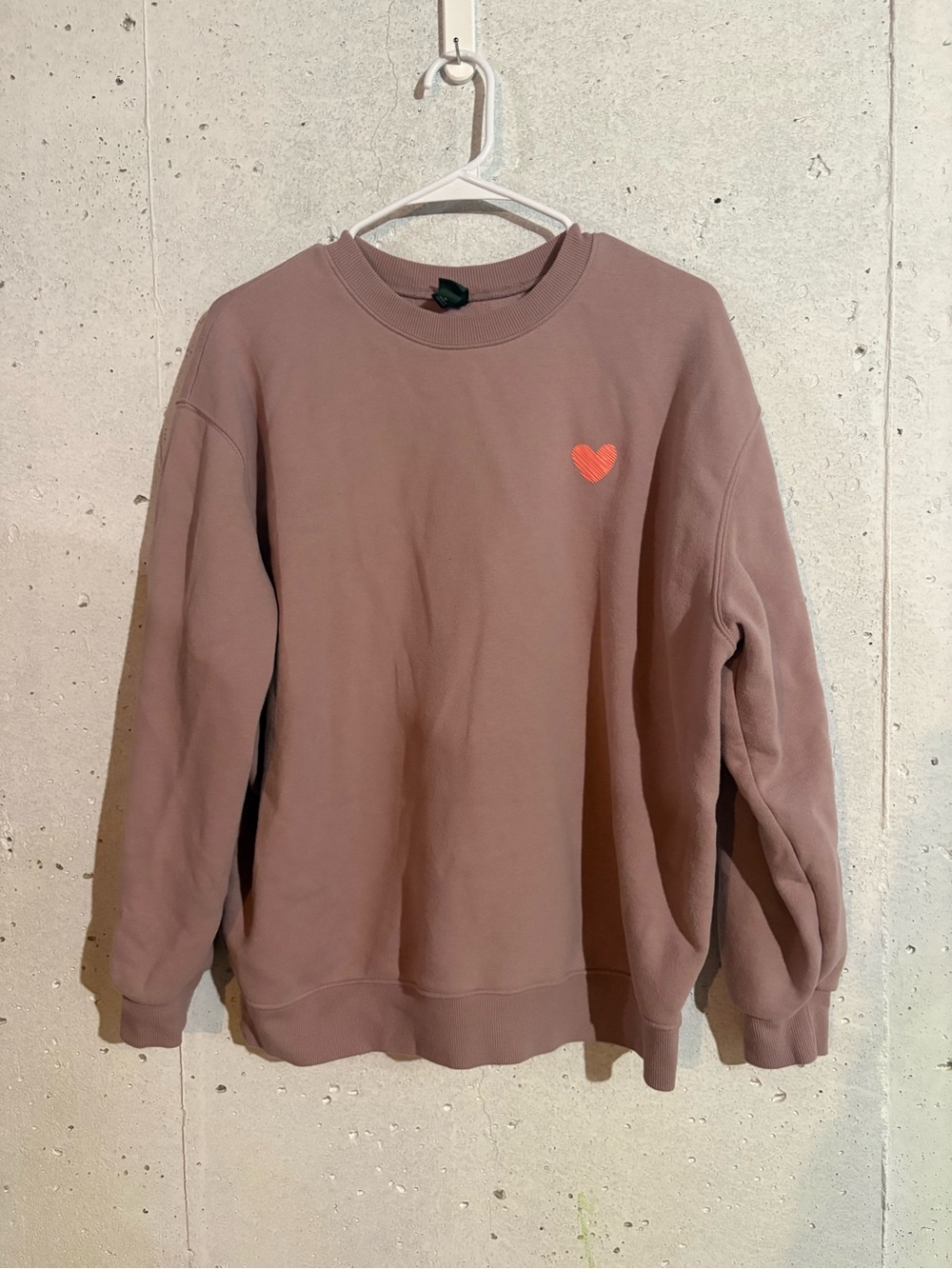 Wild Fable Heart Detail Crewneck Sweatshirt | Size: Medium